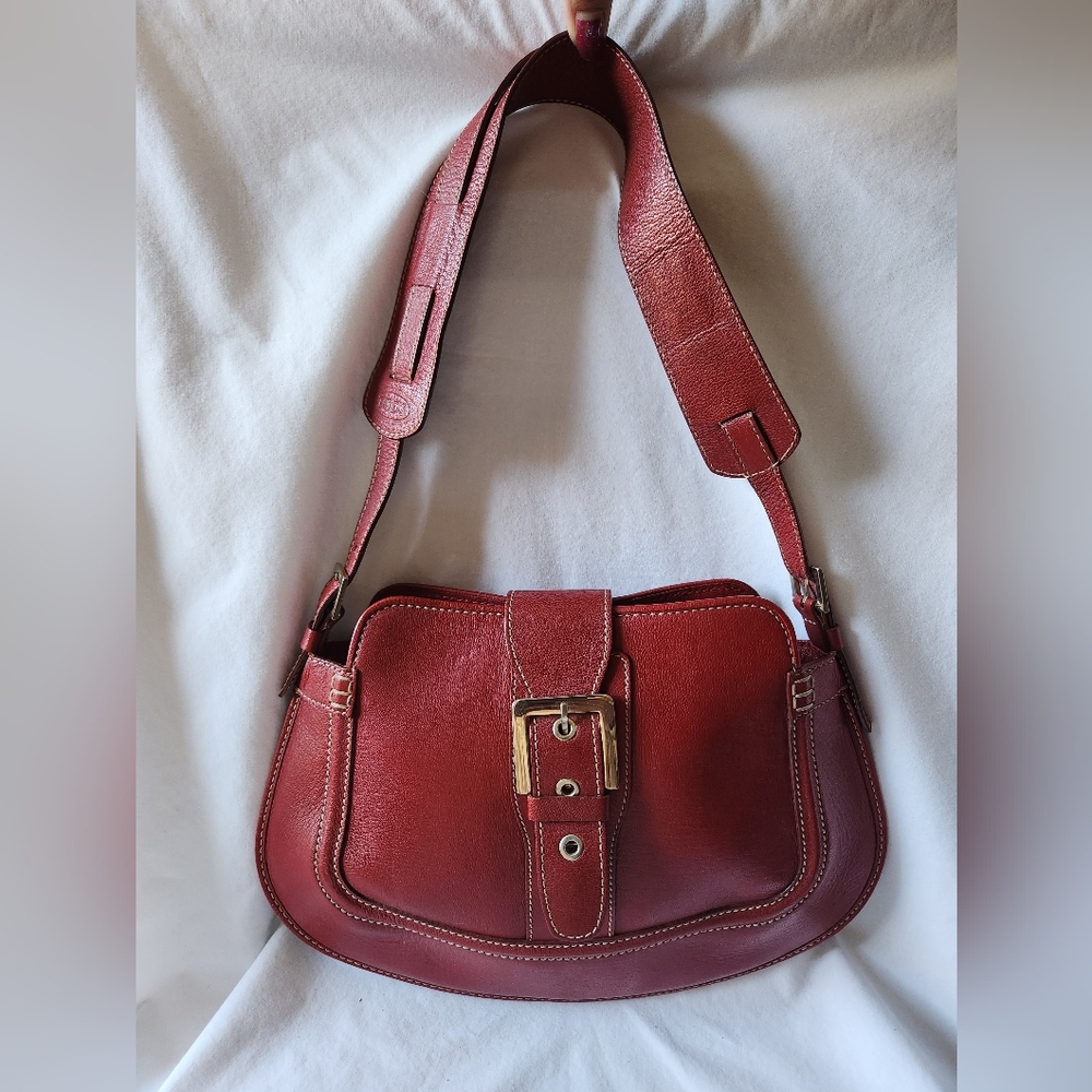Tod's Red Leather Shoulder Bag